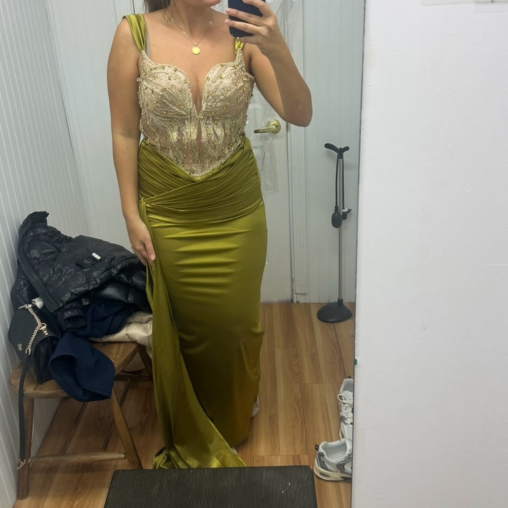 Elegant Strapless Gold Gown - Picture 11 of 13
